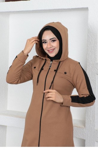 عباءة رياضية بتفاصيل خطوط على شكل عين طير 2043-05 لون أسمر ضارب للصفرة 2043-05
