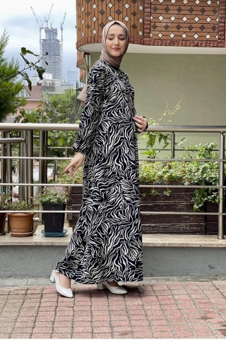 فستان للحجاب بياقة من الدانتيل 0269-01 لون أسود 0269-01