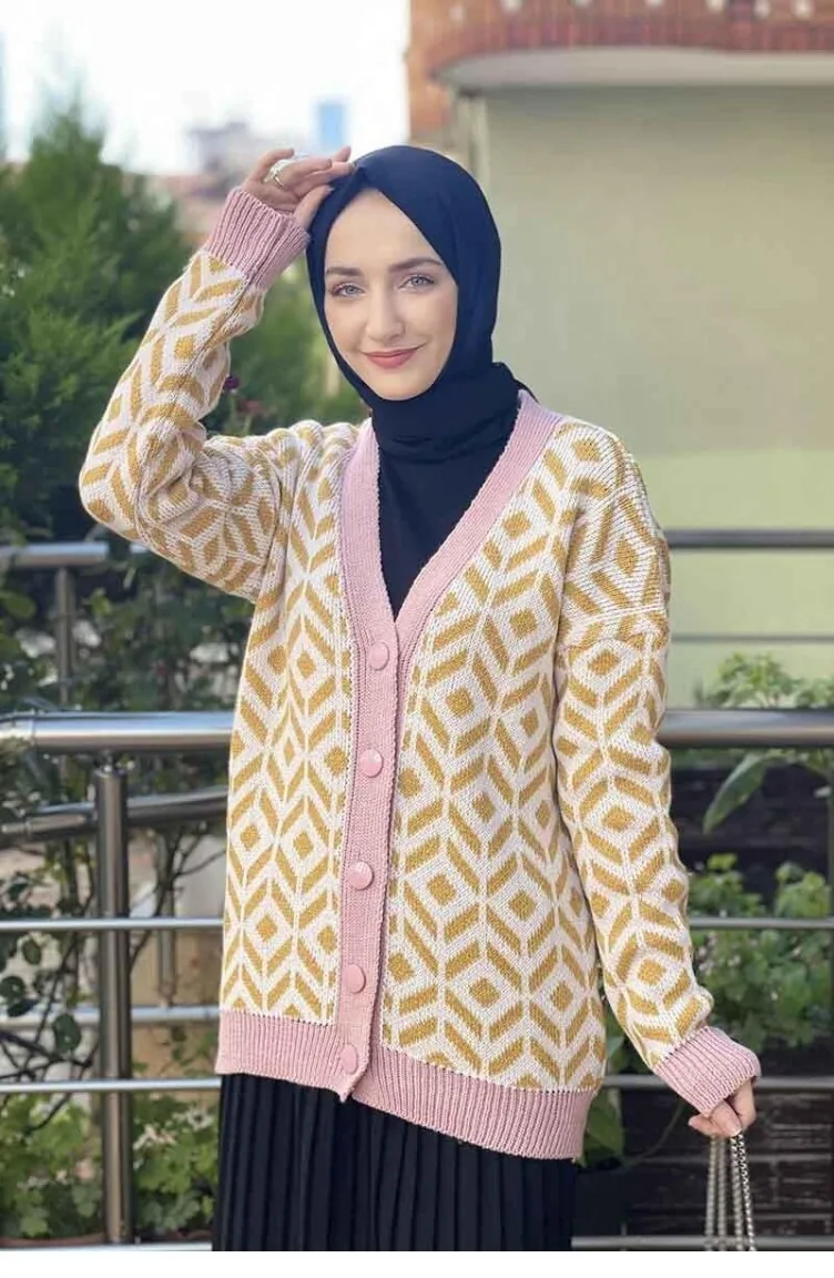 0104Lly Jacquard-gemusterter Strick-Cardigan Puder 7859