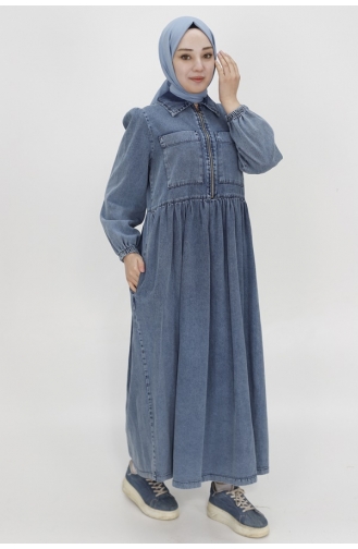 فستان من الجينز بتفاصيل جيوب وسحاب 1541-02 لون أزرق فاتح 1541-02