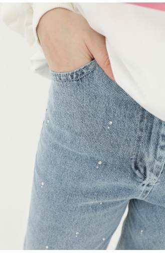 بنطال جينز بأرجل ضيقة وتفاصيل حجر مدبب 18156-01 لون أزرق فاتح 18156-01