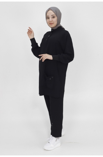 بدلة قماش ايروبين بياقة مدببة وتفاصيل أزرار للجيب 14193-01 لون أسود 14193-01