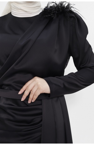 Robe De Soirée Hijab En Tissu Satiné Avec Cape à Epaule Pierre 1034-03 Noir 1034-03