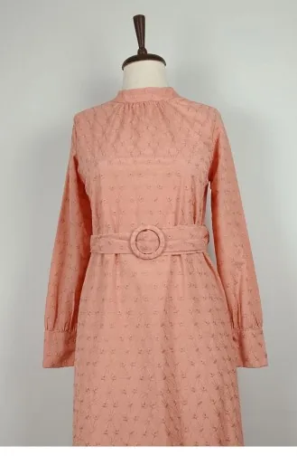 Kleid Mit Besticktem Gürtel Rosa 7723 854
