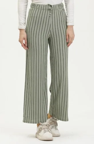 Wide-Leg Comfortable Fit Plain Crinkle Pants 8731-04 Green 8731-04
