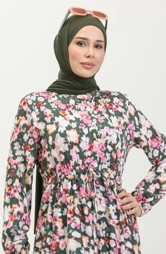 فستان فيسكوز بتصميم مورّد 0442-01 لون أخضر زمردي وزهري 0442-01