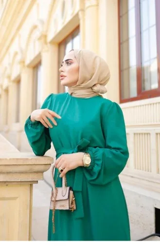 Grünes Hijab-Kleid Mit Gürteldetail 314