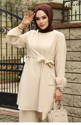 Costume Beige Hijab Noué Sur Le Côté 388