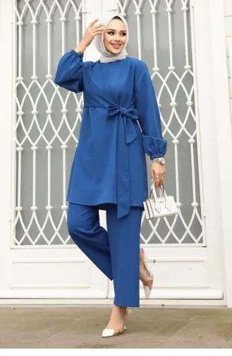 Indigo Pak Met Hijab Aan De Zijkant 389