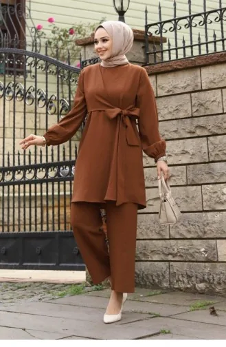 Aan De Zijkant Vastgebonden Hijab Bruin Pak 392