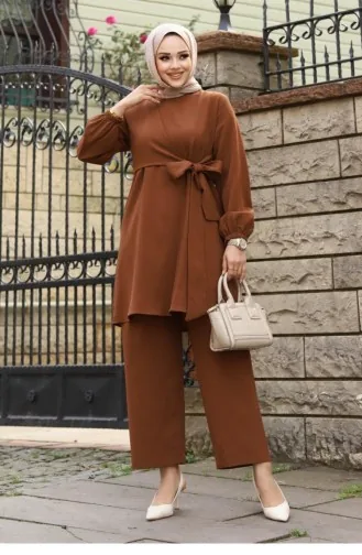 Aan De Zijkant Vastgebonden Hijab Bruin Pak 392