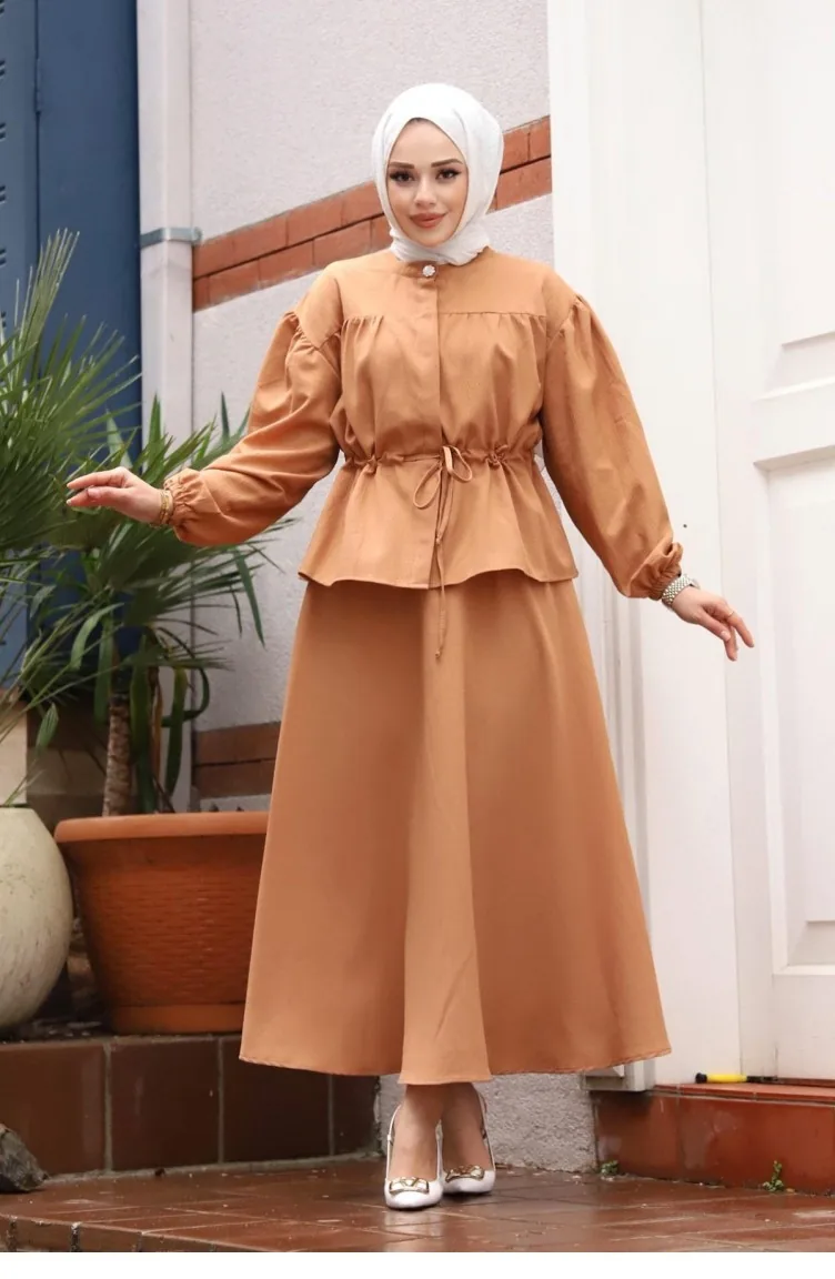 Bronzen Gedetailleerd Hijab Kameelpak 423