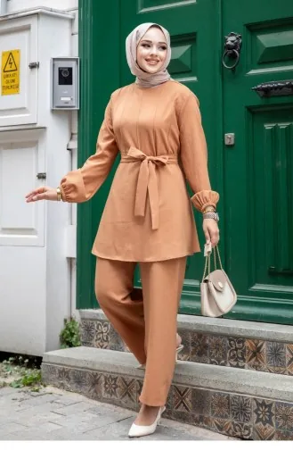 Kameelpak Met Hijab En Stiksels 474