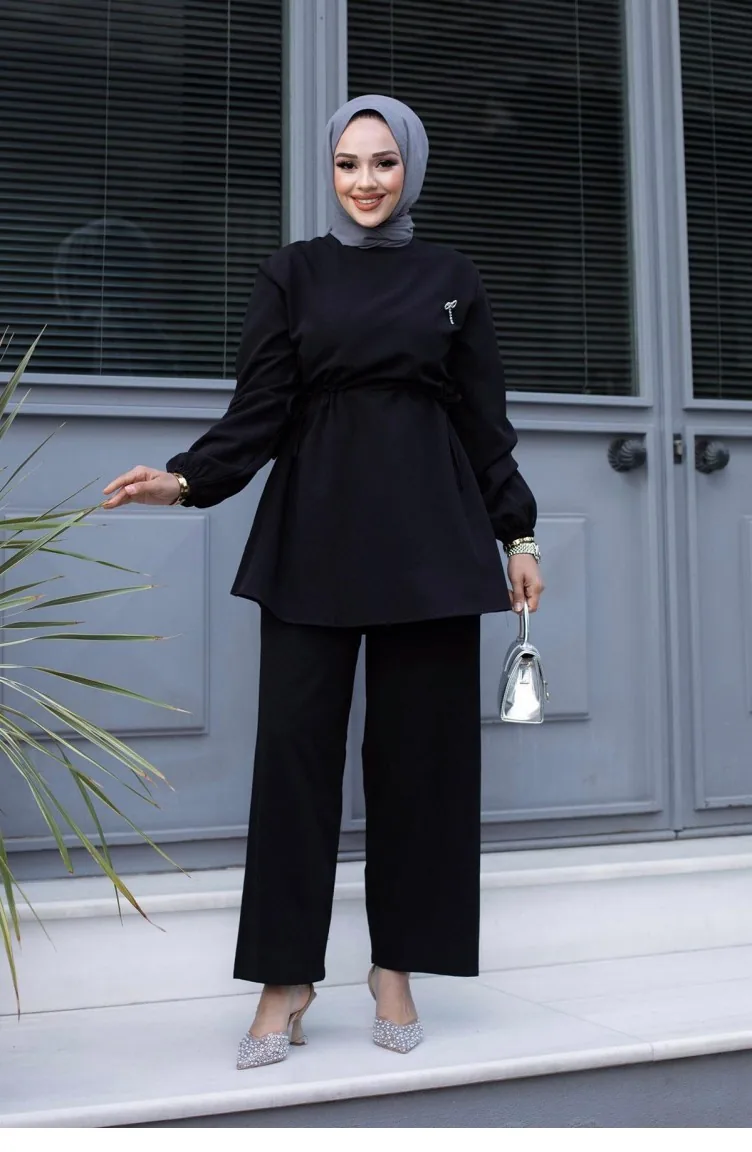 Bronze Detailed Hijab Black Suit 480