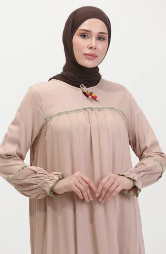 Farbiges Gerafftes Kleid Mit Overlocks 25Y1173-04 Beige 25Y1173-04