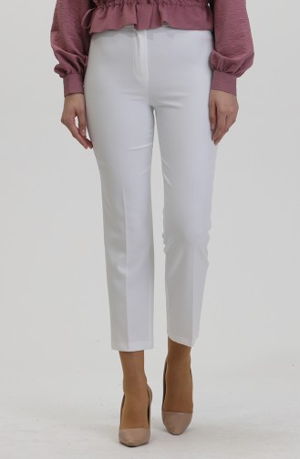 Geknöpfte Hose Mit Schmalem Bein 8012-04 Weiß 8012-04
