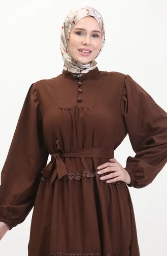 Spitzenkleid Mit Elastischen Ärmeln 0483-03 Braun 0483-03