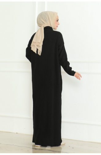 Einfarbiges Strickkleid Mit Halbem Rollkragen 252-05 Schwarz 252-05