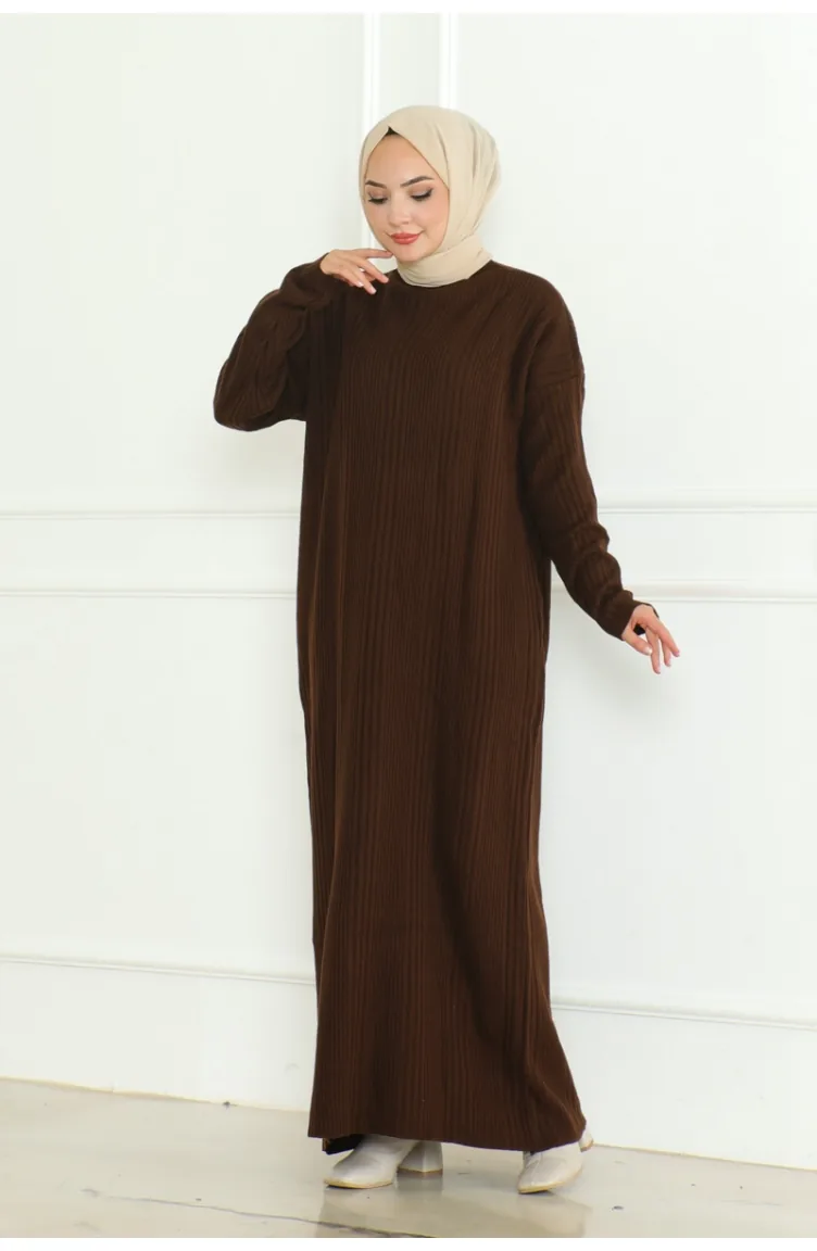Robe Tricotée à Col Roulé 252-06 Marron 252-06