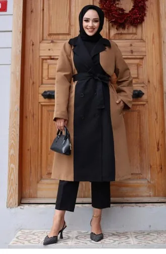 معطف واق من المطر مزخرف من الأمام جملي 4434 559