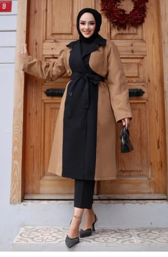 معطف واق من المطر مزخرف من الأمام جملي 4434 559