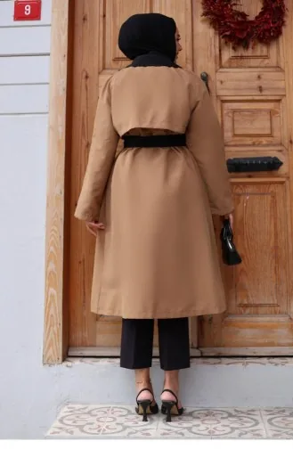 معطف واق من المطر مزخرف من الأمام جملي 4434 559