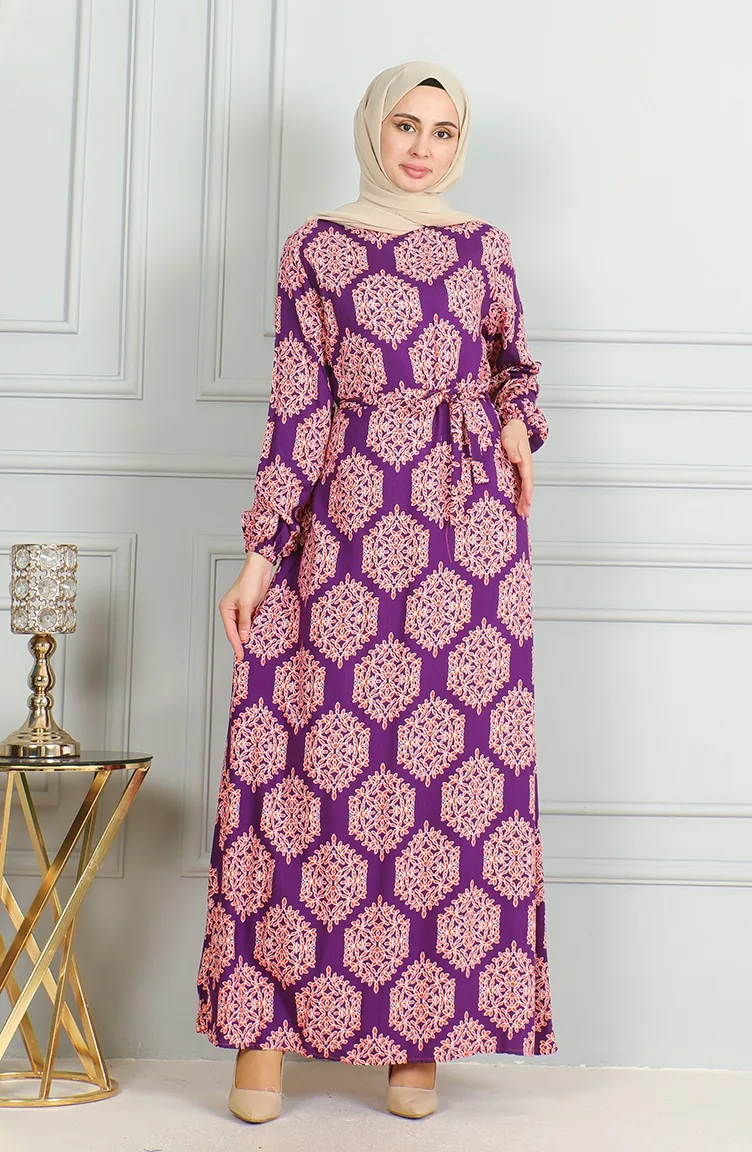 Gemustertes Viskosekleid Mit Gürtel 0493-05 Lila Ziegelstein 0493-05