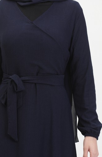 Kleid Aus Bürümcük-Stoff Mit Seitlichem Bindeband 1033-03 Marineblau 1033-03