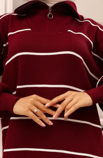 Gestreiftes Strickkleid Mit Reißverschlussdetail Am Kragen 11038-07 Weinrot 11038-07