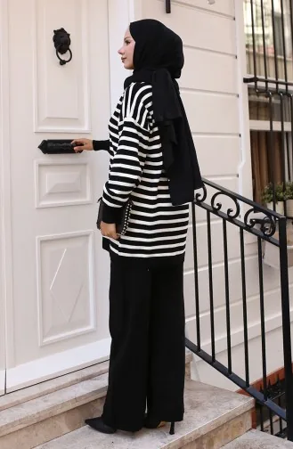 Gestreifter Strickanzug Mit Kragen Und Reißverschluss 11029-03 Schwarz 11029-03