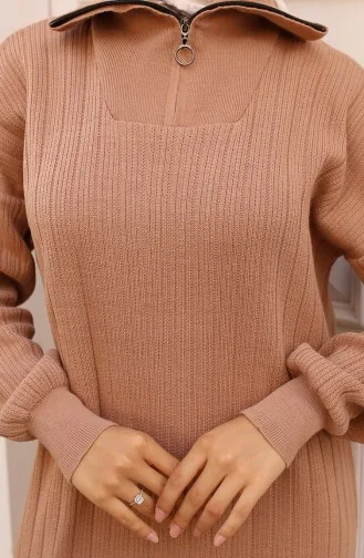 فستان من قماش مخملي محبوك بياقة وسحاب 11032-06 من المنك 11032-06