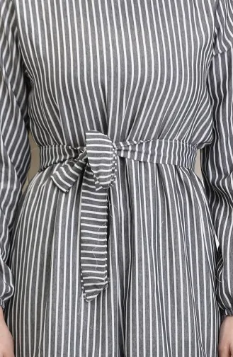 Gestreiftes Leinenkleid Mit Gürtel 0003-01 Schwarz Und Weiss 0003-01