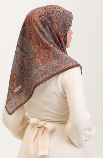 وشاح بُني 81083-03