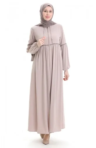 عباية بأكمام مرنة وسحاب مزينة بالأحجار 5081-07 من المنك 5081-07