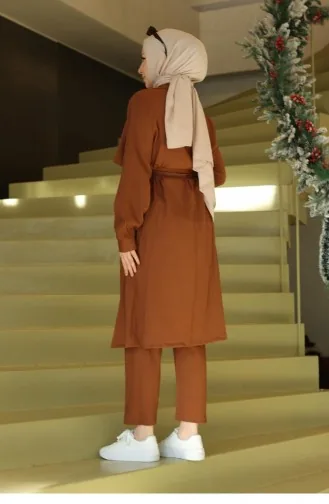 Ay Parça Detaylı Takım Kahverengi