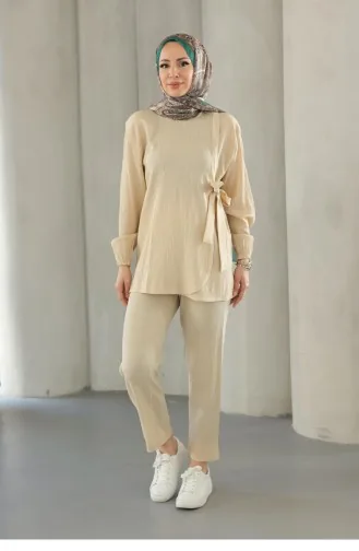 Costume Beige Avec Détail Cravate 682