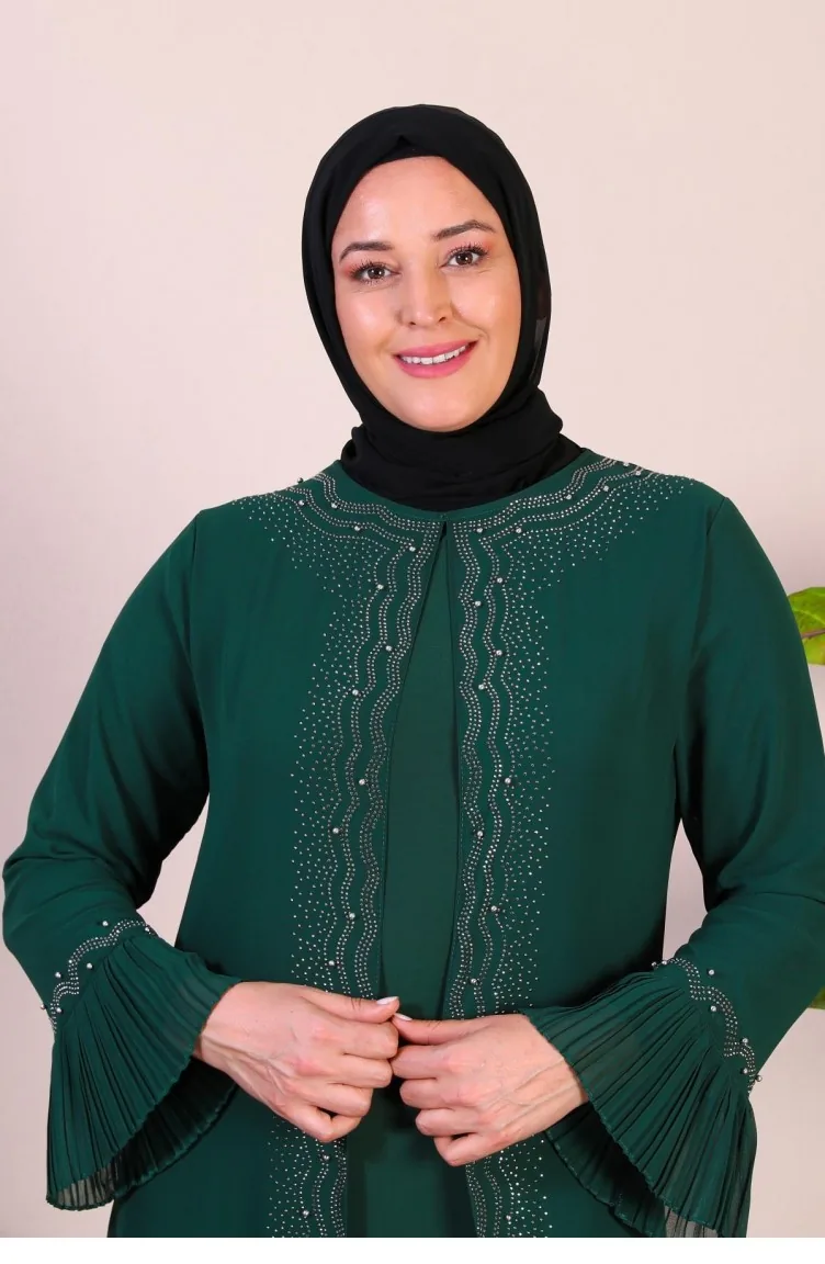 Damen Plus Size Abendkleid Mit Stein- Und Perlenmuster Und Plissierten Ärmeln Hijab Für Mütter 4578 Smaragdgrün 4578.ZÜMRÜT YEŞİLİ