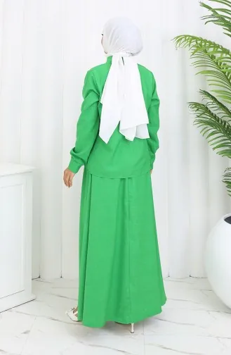 بدلة من قطعتين مكونة من قميص وتنورة بتفاصيل وردية 2088-06 باللون الأخضر 2088-06