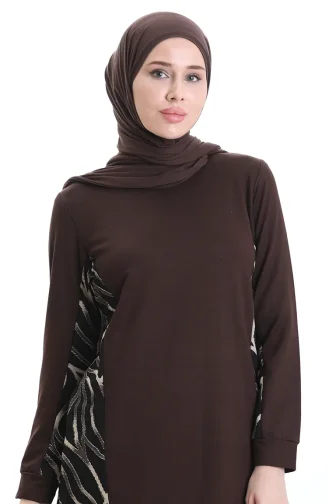 بدلة من قطعتين منقوشة 20053-01 بنية 20053-01