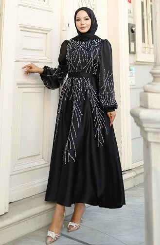 Satin Abendkleid Mit Steinen 5803-05 Schwarz 5803-05