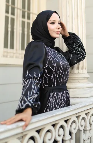 Satin Abendkleid Mit Steinen 5803-05 Schwarz 5803-05