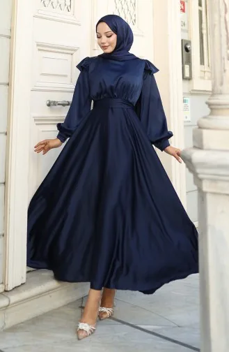 فستان سهرة ساتان بأكتاف مكشكشة 5805-01 أزرق داكن 5805-01