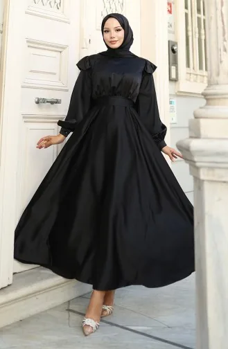 فستان سهرة ساتان بأكتاف مكشكشة 5805-03 أسود 5805-03