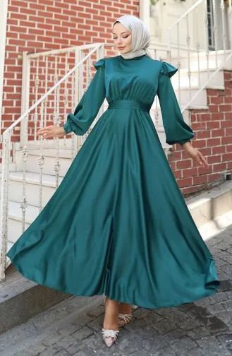 فستان سهرة ساتان بأكتاف مكشكشة 5805-05 أخضر زمردي 5805-05