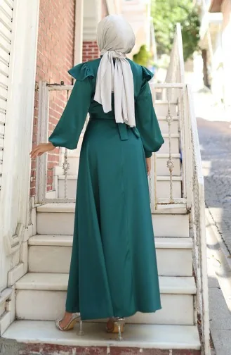 فستان سهرة ساتان بأكتاف مكشكشة 5805-05 أخضر زمردي 5805-05