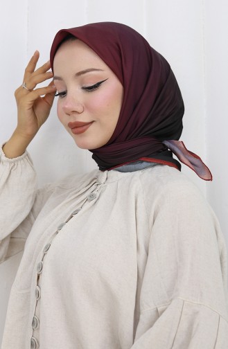 وشاح بُني 202504-07