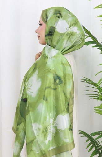 شال أخضر عشبي 202502-03