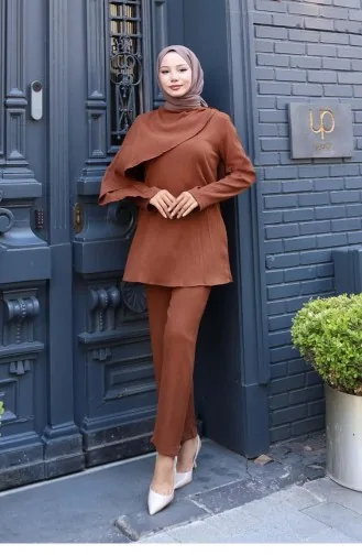 Pelerin Detaylı Takım Kahverengi