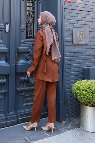 Pelerin Detaylı Takım Kahverengi