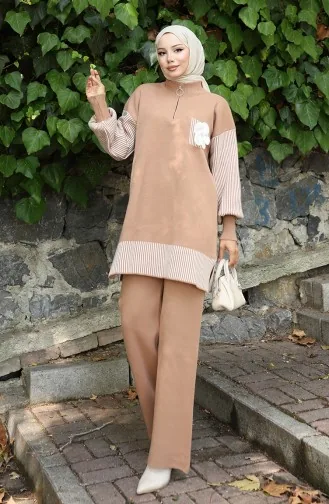 Ensemble Deux Pièces En Tricot Avec Tunique Et Pantalon à Fleurs Appliquées 1009-07 Café Au Lait 1009-07